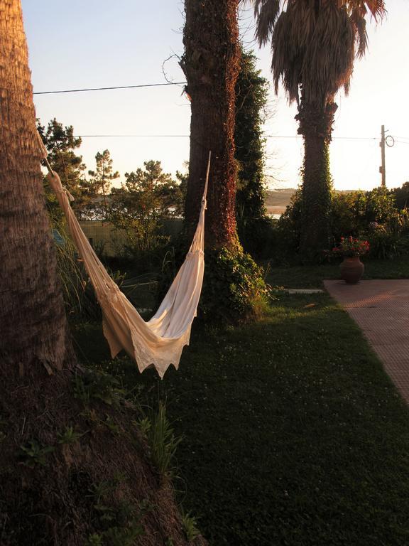 Casa Branca Guest House Foz do Arelho Bagian luar foto