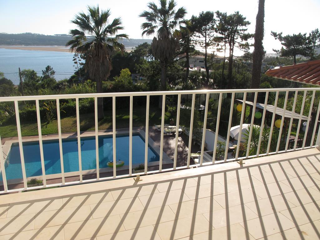 Casa Branca Guest House Foz do Arelho Bagian luar foto
