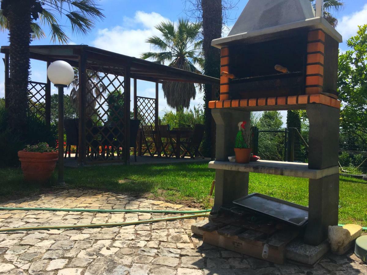 Casa Branca Guest House Foz do Arelho Bagian luar foto